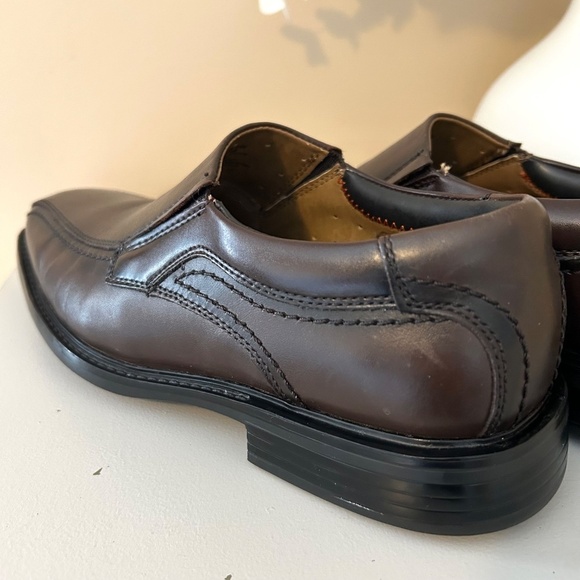 Dockers Men’s Leather Slip On Loafers Dark Brown Size 8.5 Wide EUC! - Picture 9 of 12